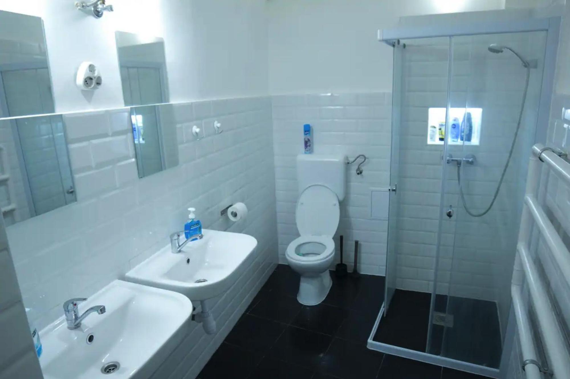 Bed'N'Beer Appartement Boedapest Buitenkant foto