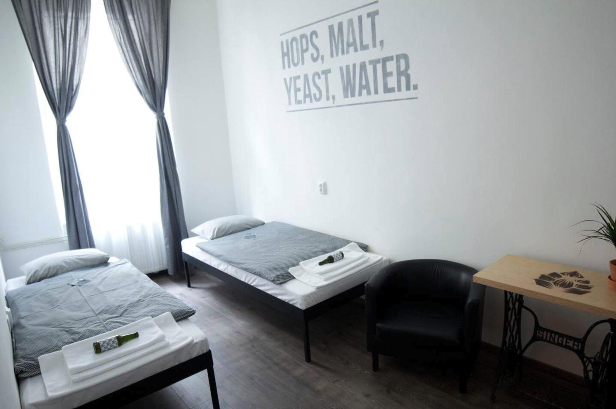 Bed'N'Beer Appartement Boedapest Buitenkant foto