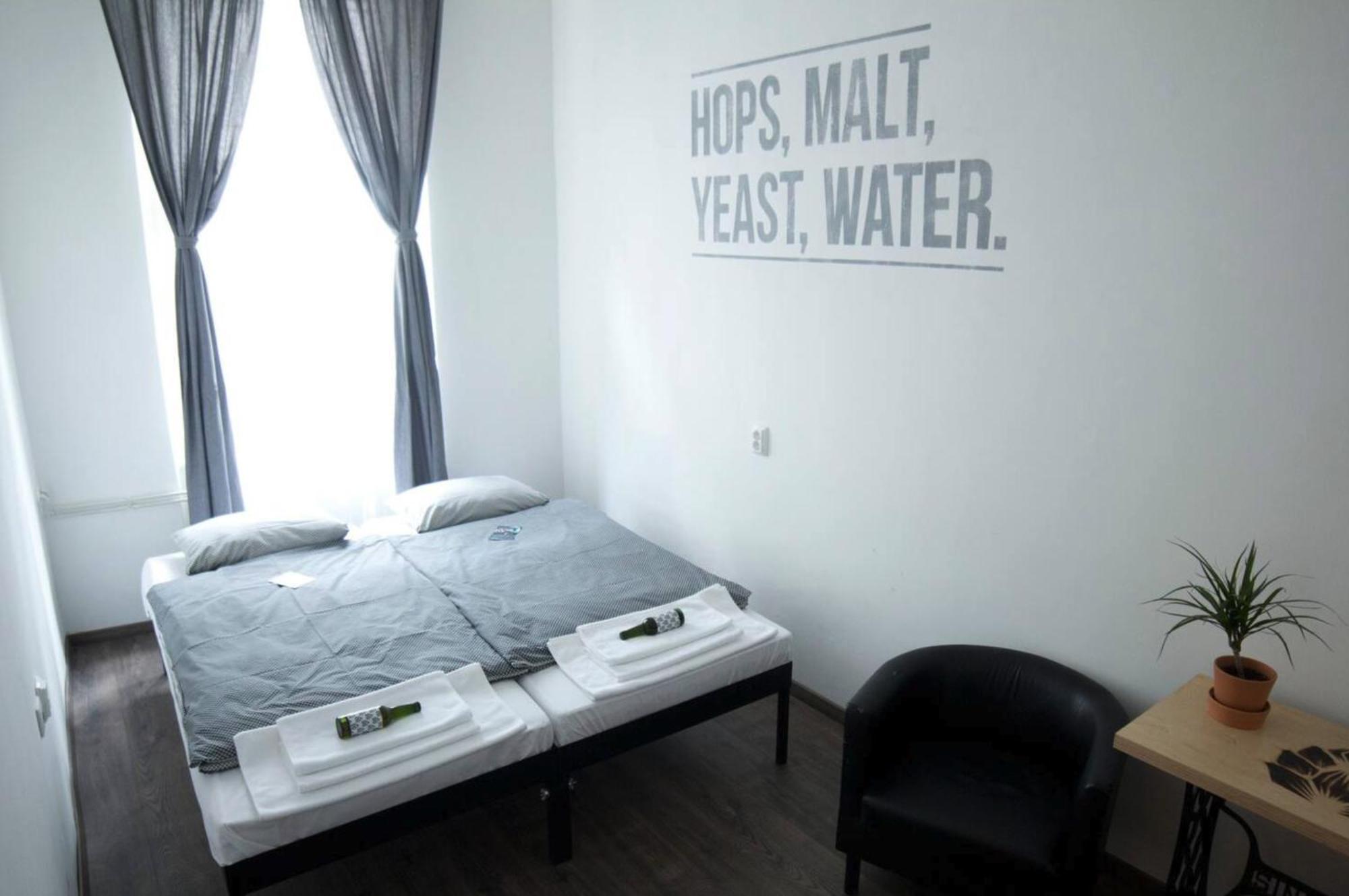 Bed'N'Beer Appartement Boedapest Buitenkant foto